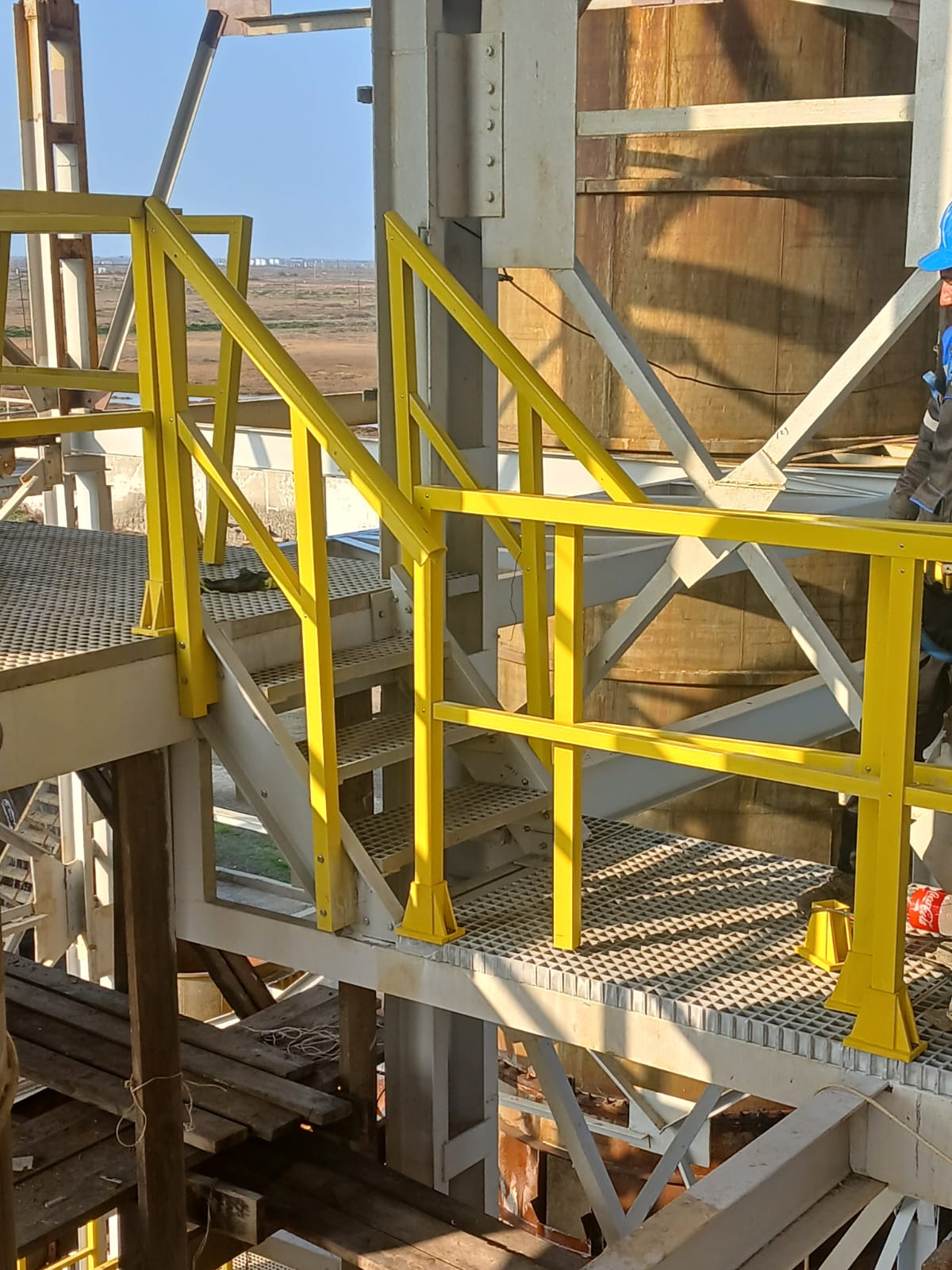 Enhance Safety with Premium FRP Handrail Suppliers