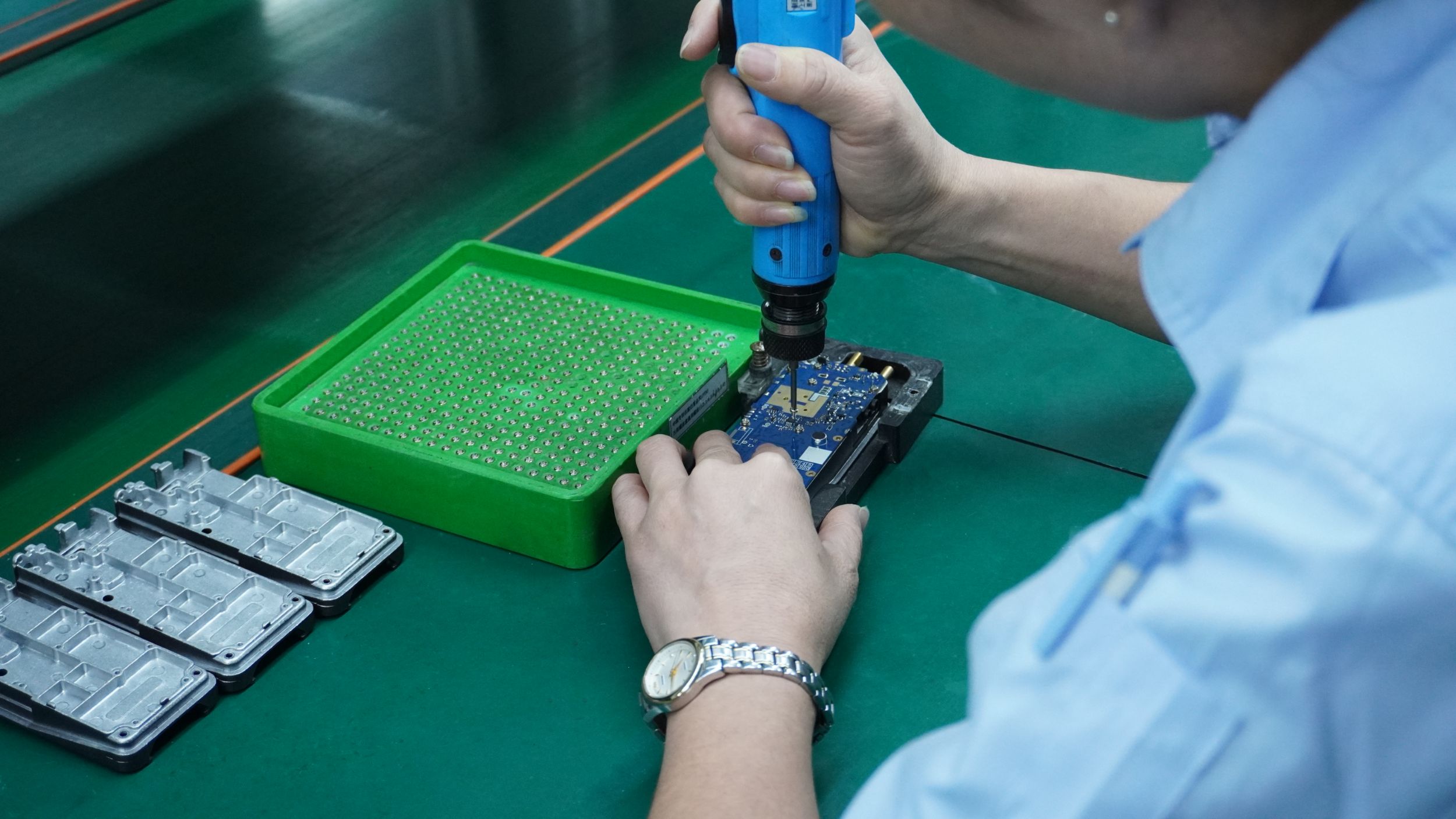 Dual Bands Radio Factory: Crafting Next-Gen Communication Devices
